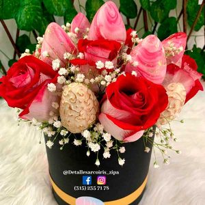 fresas-con-cholate-y-rosas