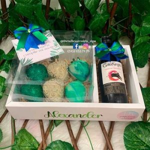 Caja fresas con chocolate x6 y botellita de vino
